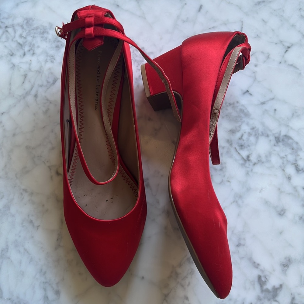 RED SATIN BLOCK HEEL FLATS